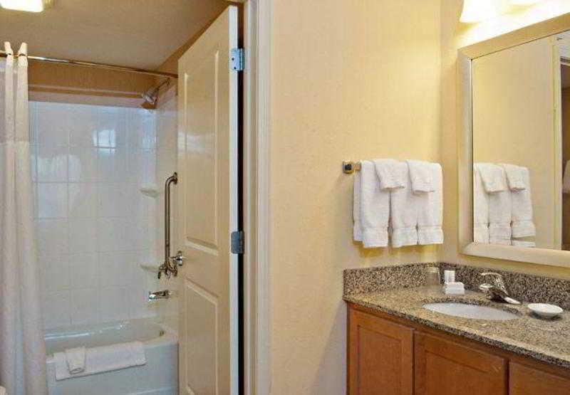 Residence Inn Mt. Laurel At Bishop'S Gate Mount Laurel Ngoại thất bức ảnh